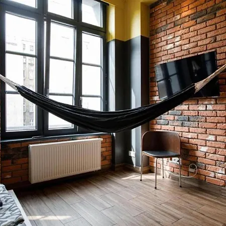 Golden - Cozy Studio - Great Location&k28 *
